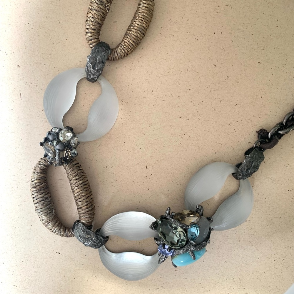 ALEXIS BITTAR • Rare Vintage Mixed Media Lucite Hemp Gemstone Crystal  Necklace - Picture 2 of 15